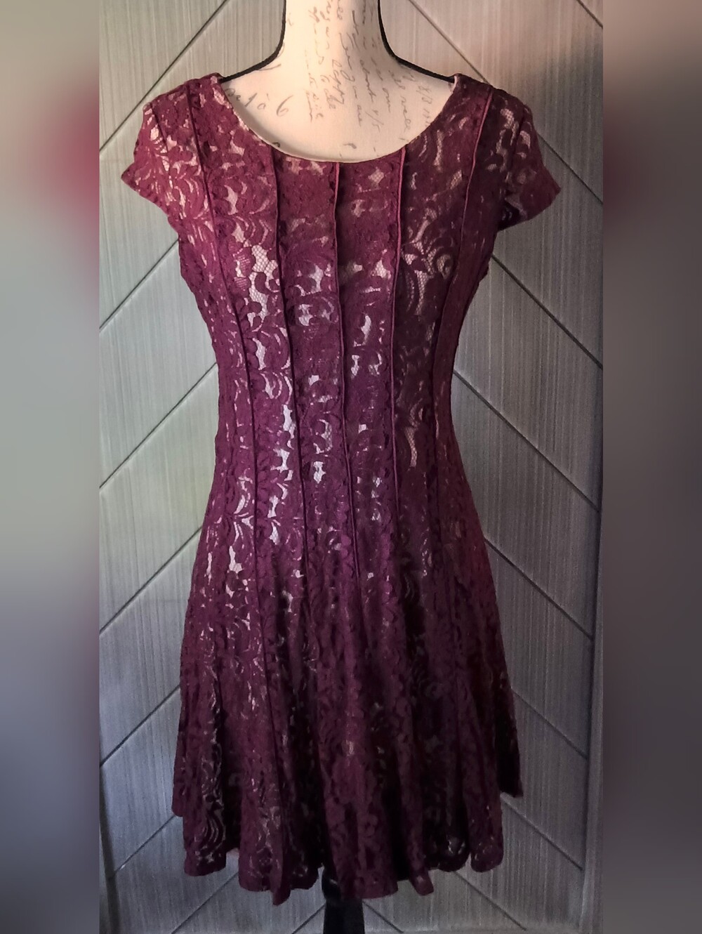 R&K 12P Burgundy Floral Lace Fit & Flare Dress Nude Lined Petite Romantic Chic